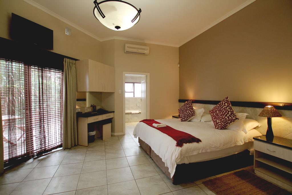 Ibhayi Guest Lodge - Lion Roars Hotels & Lodges. Порт Елизабет Екстериор снимка