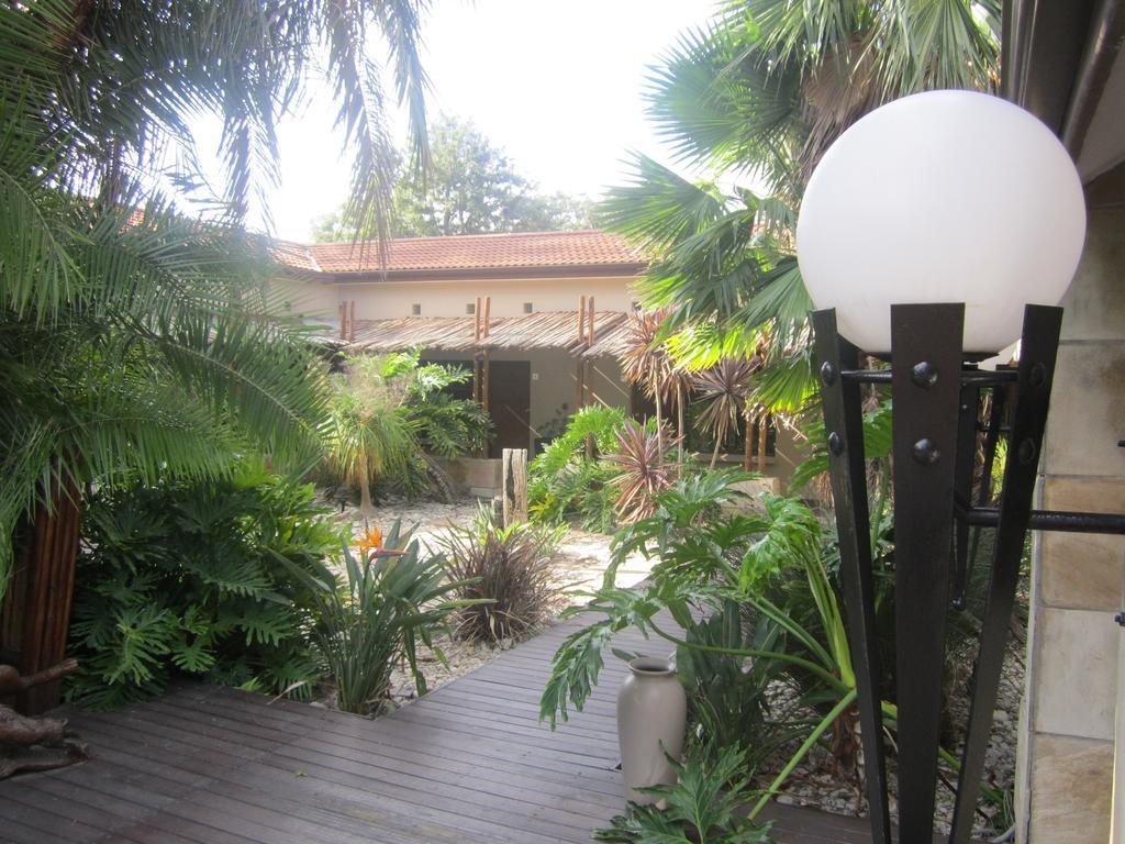 Ibhayi Guest Lodge - Lion Roars Hotels & Lodges. Порт Елизабет Екстериор снимка